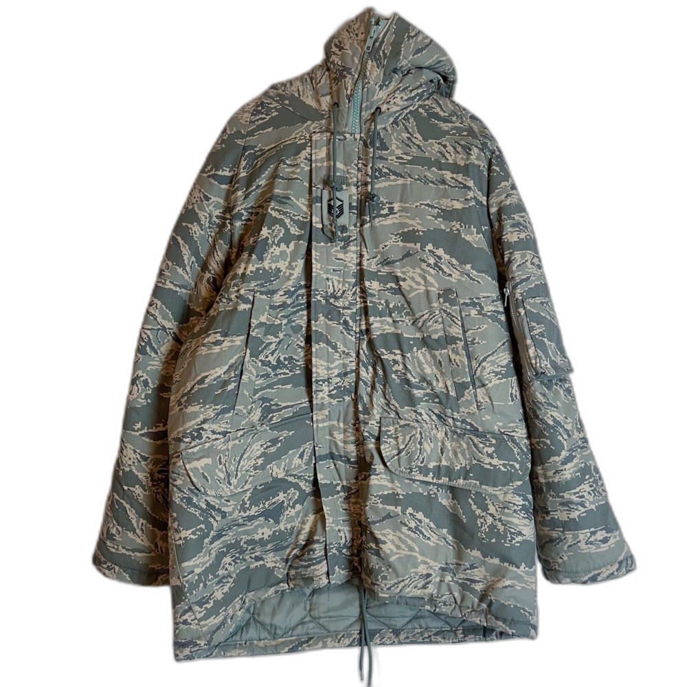 US Military Air Force Camouflage Camo Parka Dakota Outerwear Fur Lined Size XL